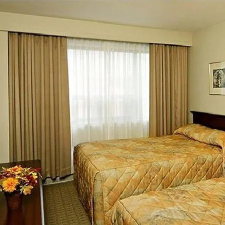 Embassy & Hotel Ottawa