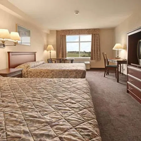Days By Wyndham Airport 3*