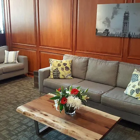 Hotel Embassy & Ottawa