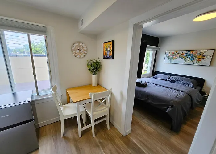 Jstlikehome - Old Ottawa Suite & Guesthouse