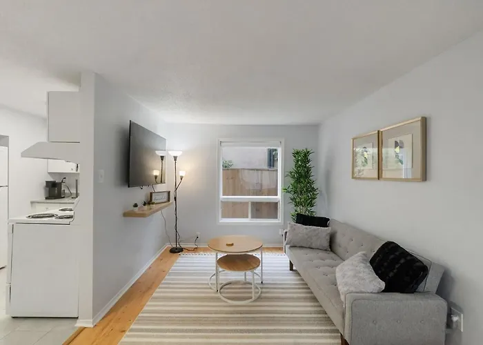 Cute & Comfy 1-Bedroom
