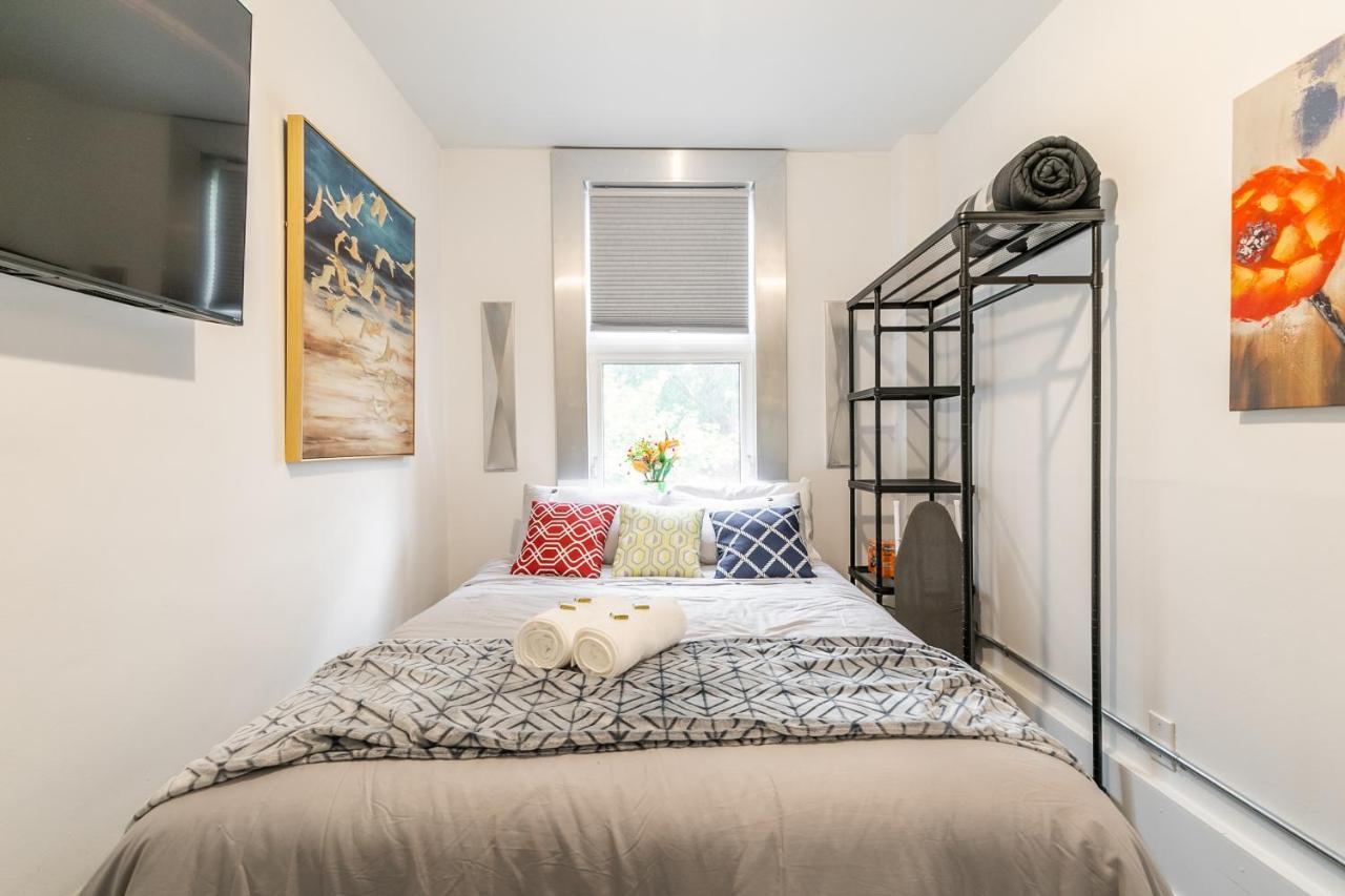 Prime Location - Upscale 1br Steps From Byward Market! Apartment *