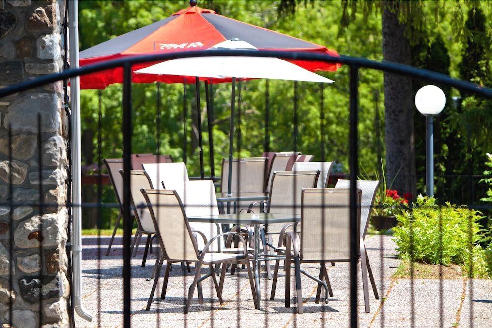 Ramada By Wyndham On The Rideau Hotel Ottawa