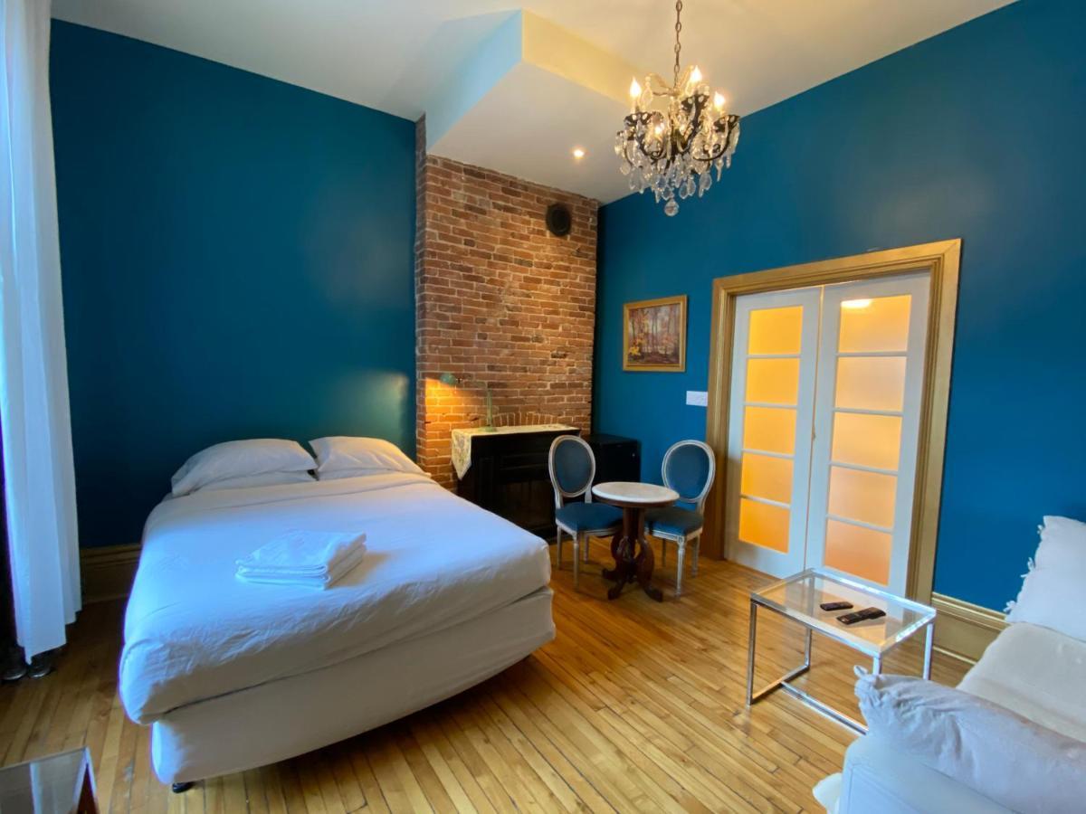Bed & Breakfast Gold Door