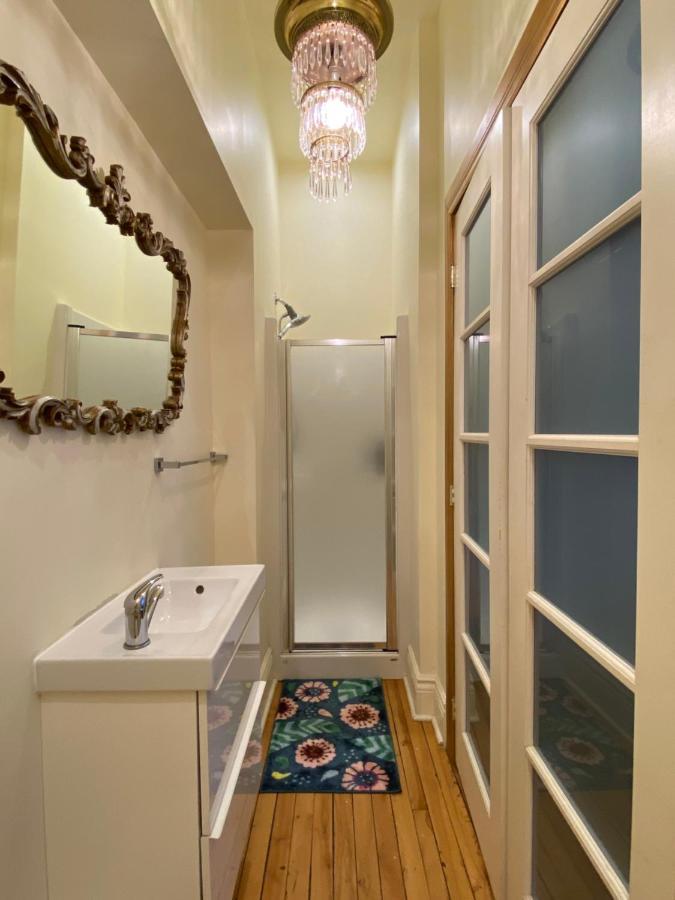 Gold Door Bed & Breakfast Ottawa