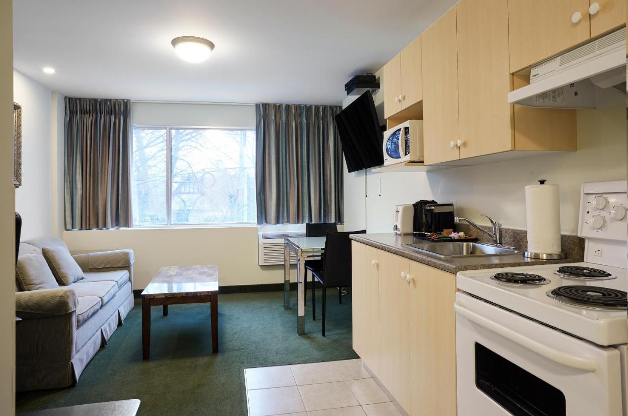 Aparthotel The Business 3*