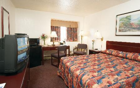 Travelodge By Wyndham East
