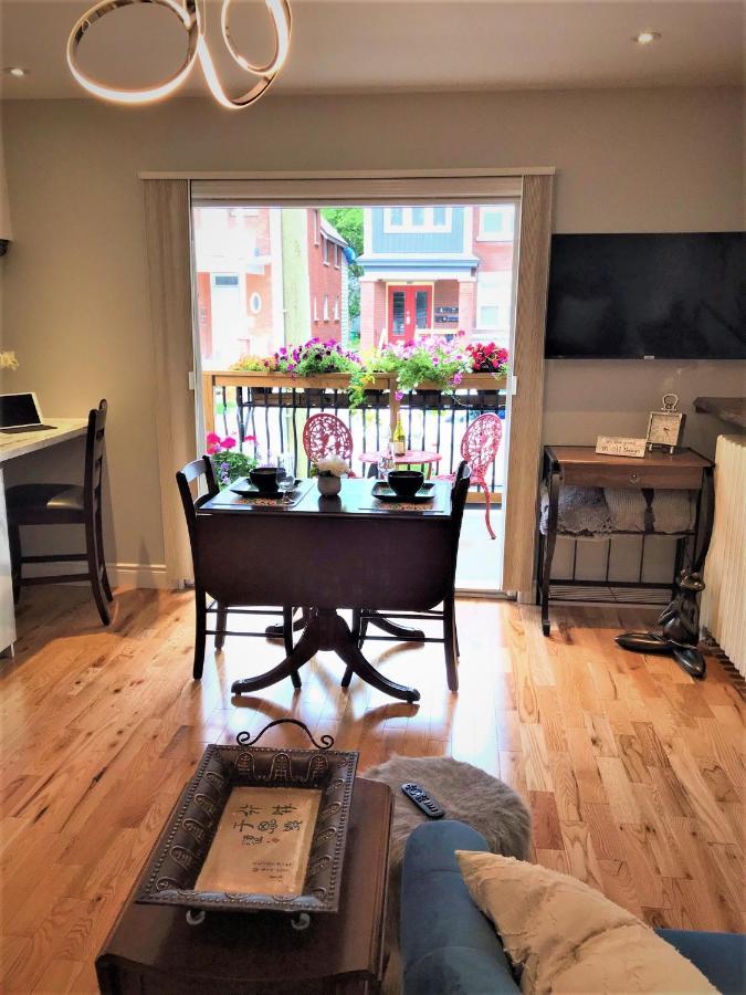 Downtown Executive Retreat With Private Balcony Near Bank Street - Sleep Max 2