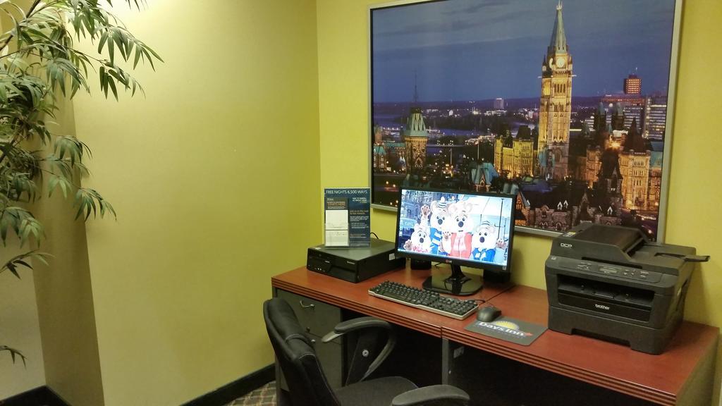 Hotel Days By Wyndham Airport Ottawa