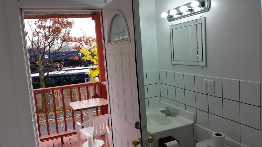A Voyageur's 3* Ottawa