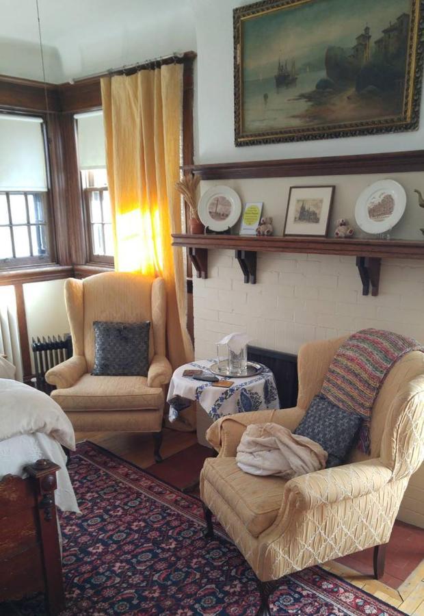 Ashbury House Bed & Breakfast Ottawa