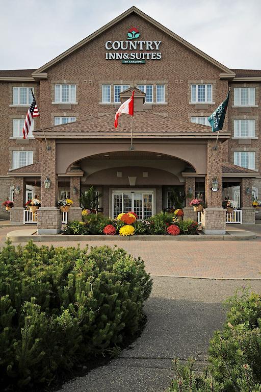 Hotel Fairfield & By Marriott Kanata
