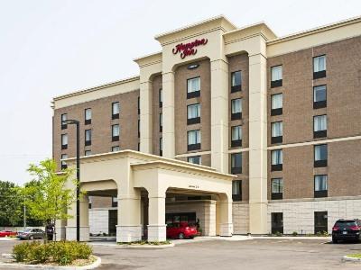 Hotel Hampton By Hilton Airport