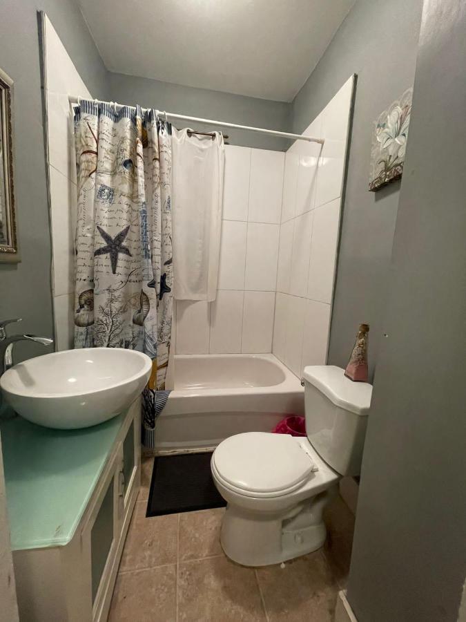 Somerset With Full Kitchen * Ottawa