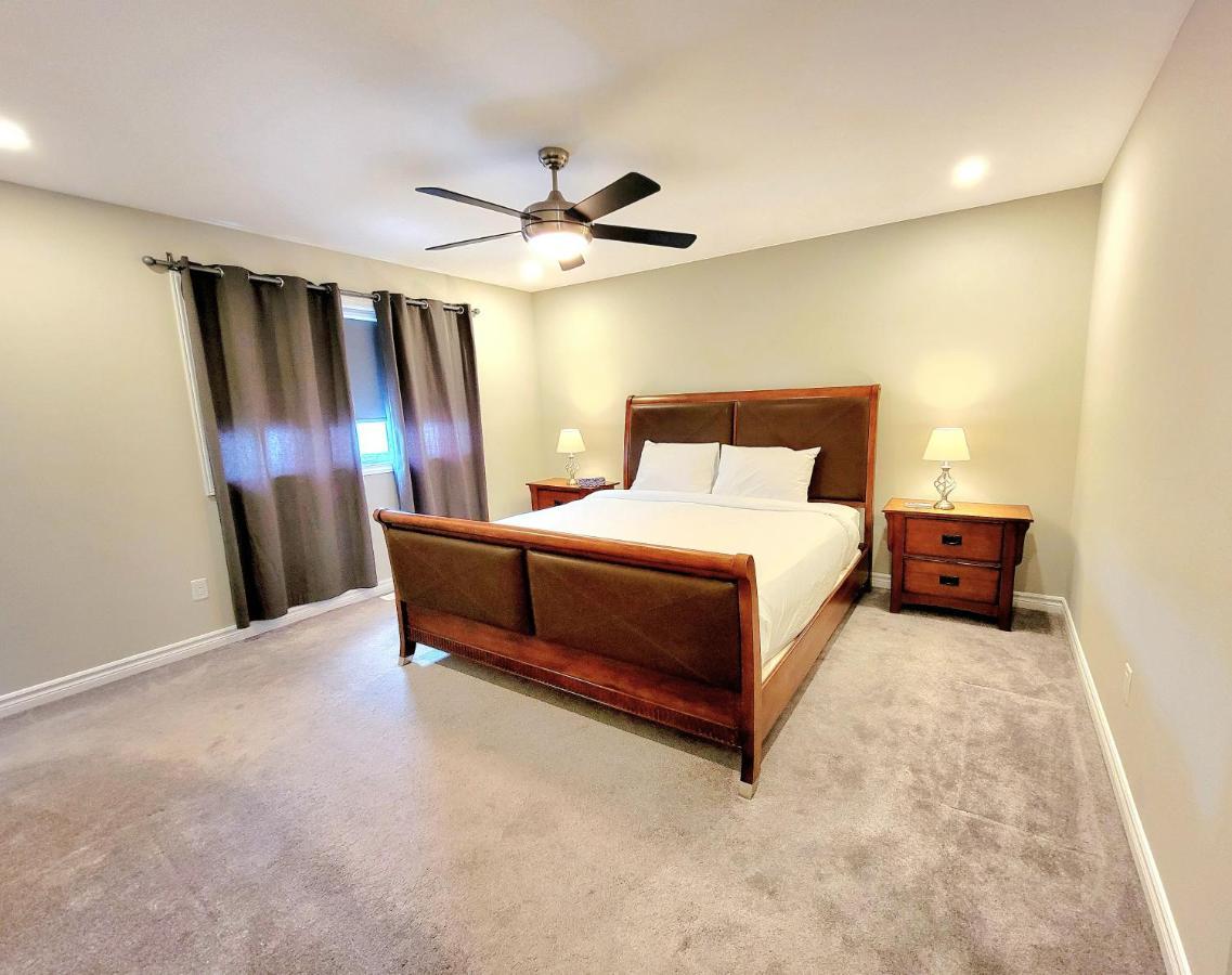 Holiday home 3 Bedroom Town House In Close To Downtown Ottawa