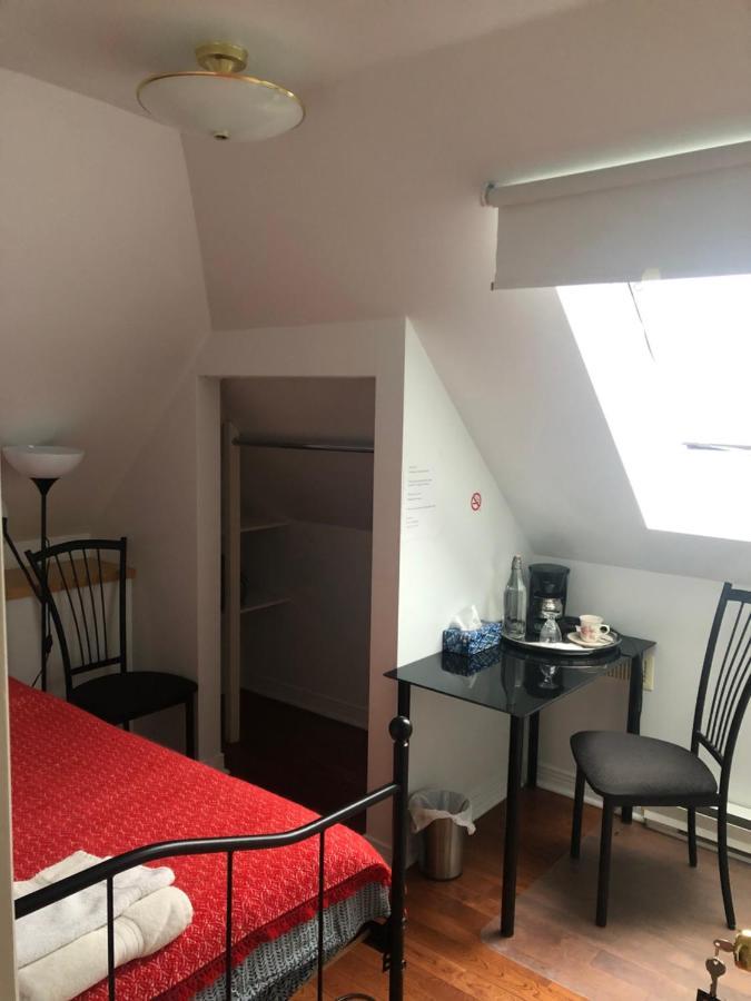 Ambassador Bed & Breakfast 3*