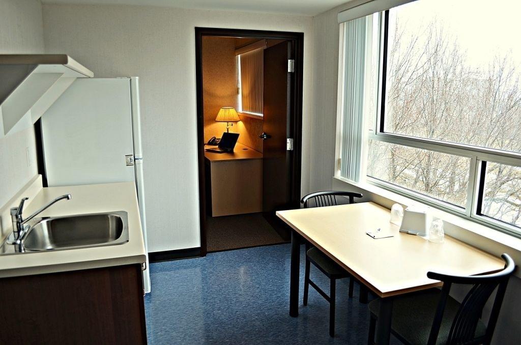 & Conference Centre - Downtown 3*