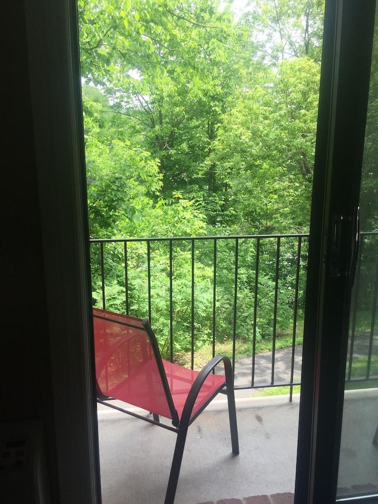 Ramada By Wyndham On The Rideau 3*