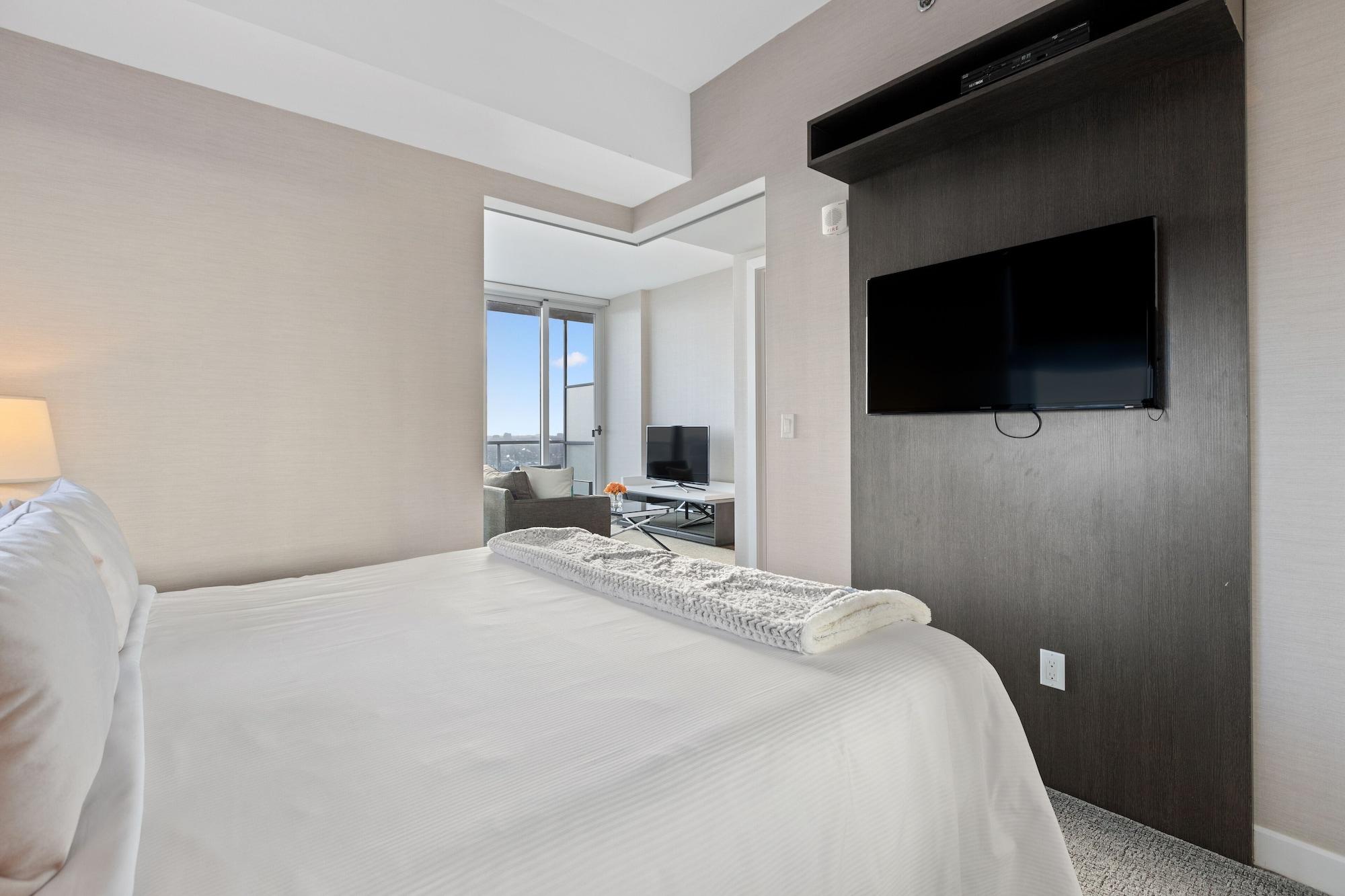 Soho Residences Lisgar Aparthotel 4*