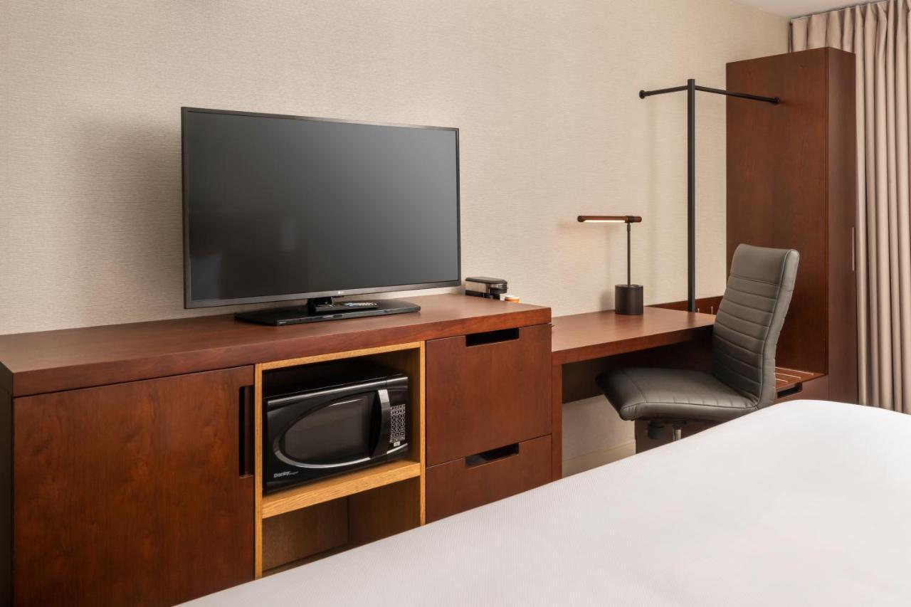 Comfort West