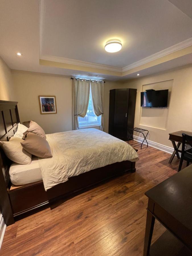 Bed & Breakfast The Century House Ottawa