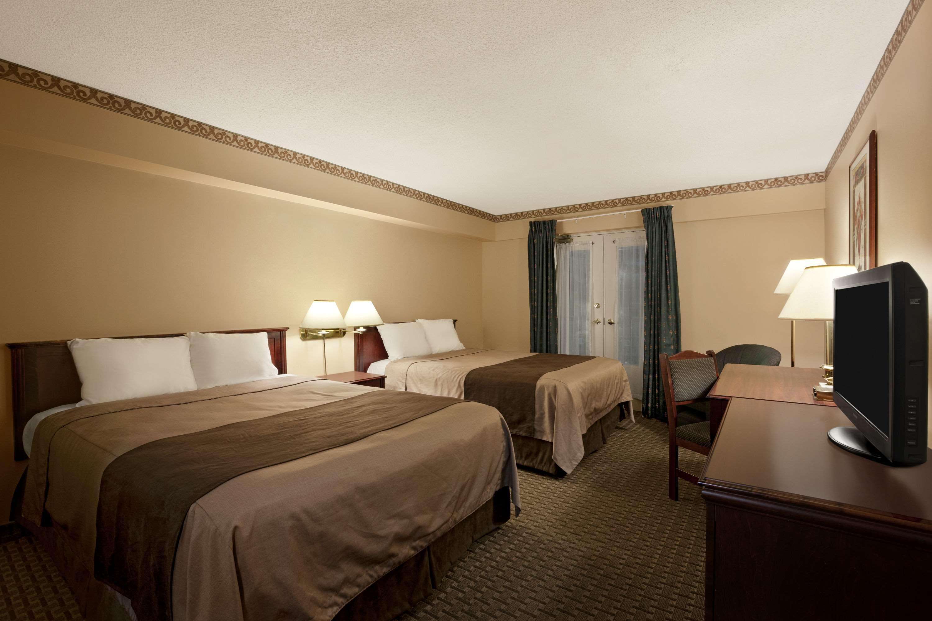 Hotel Travelodge By Wyndham West