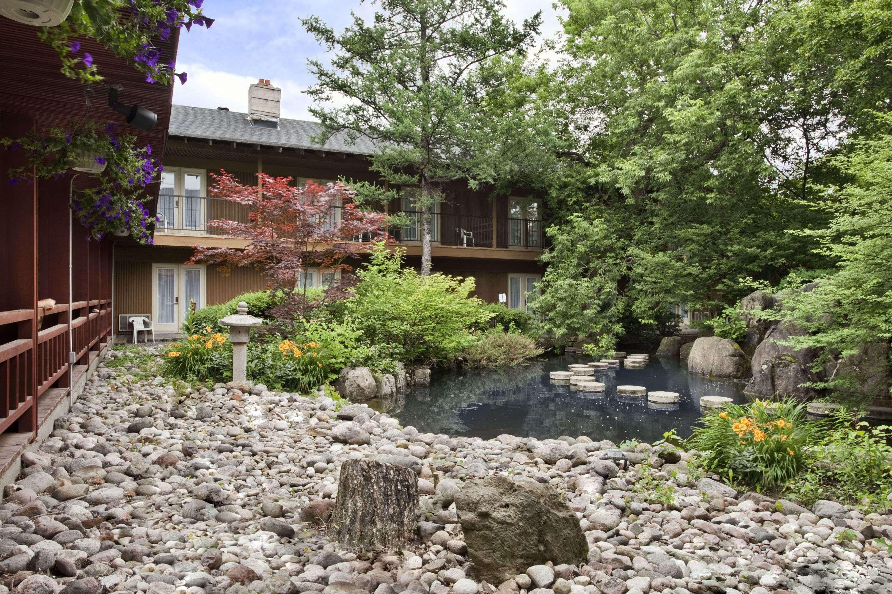 Travelodge By Wyndham West Hotel 3*