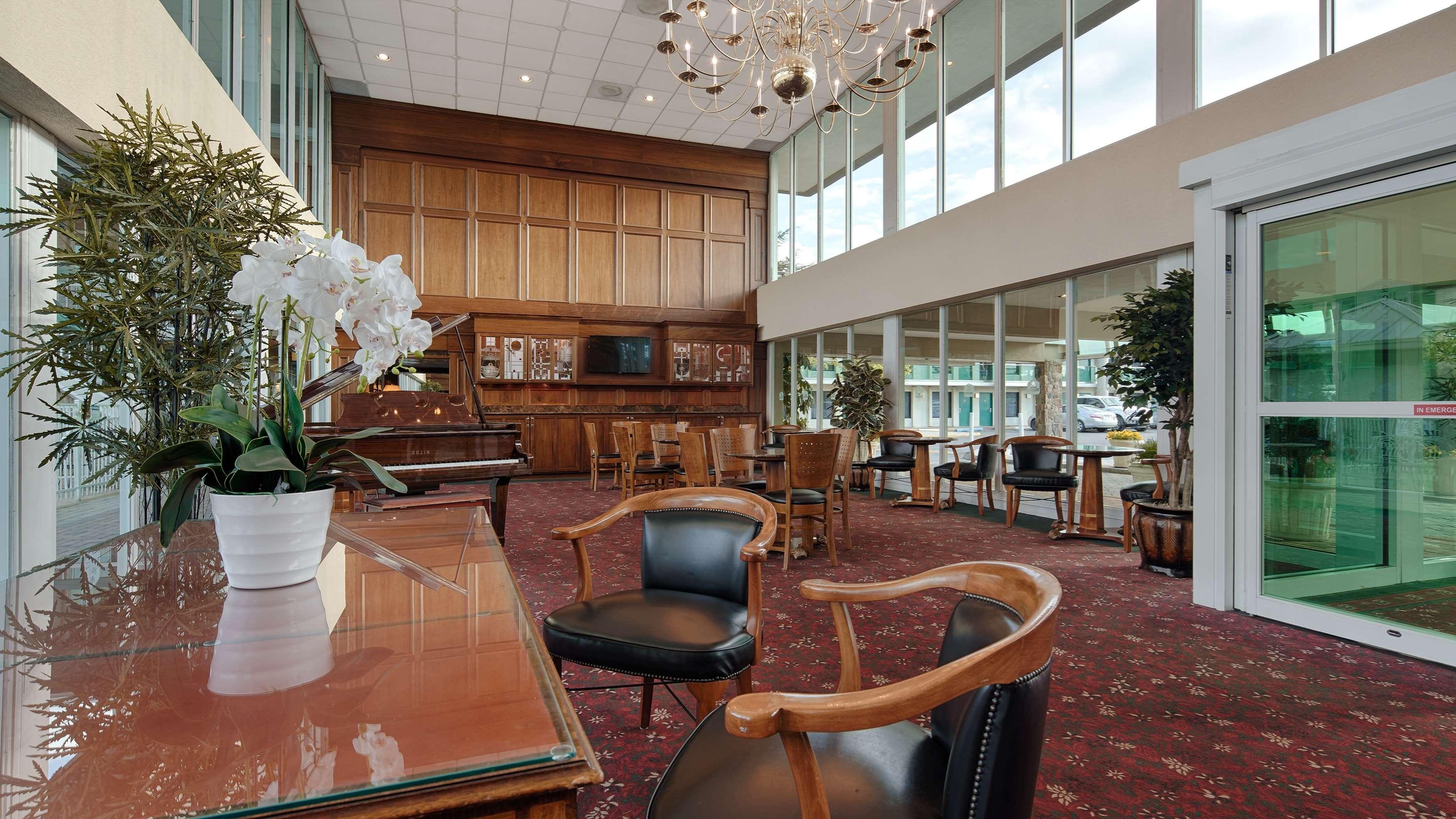 Hotel Western Kanata And Conference Centre