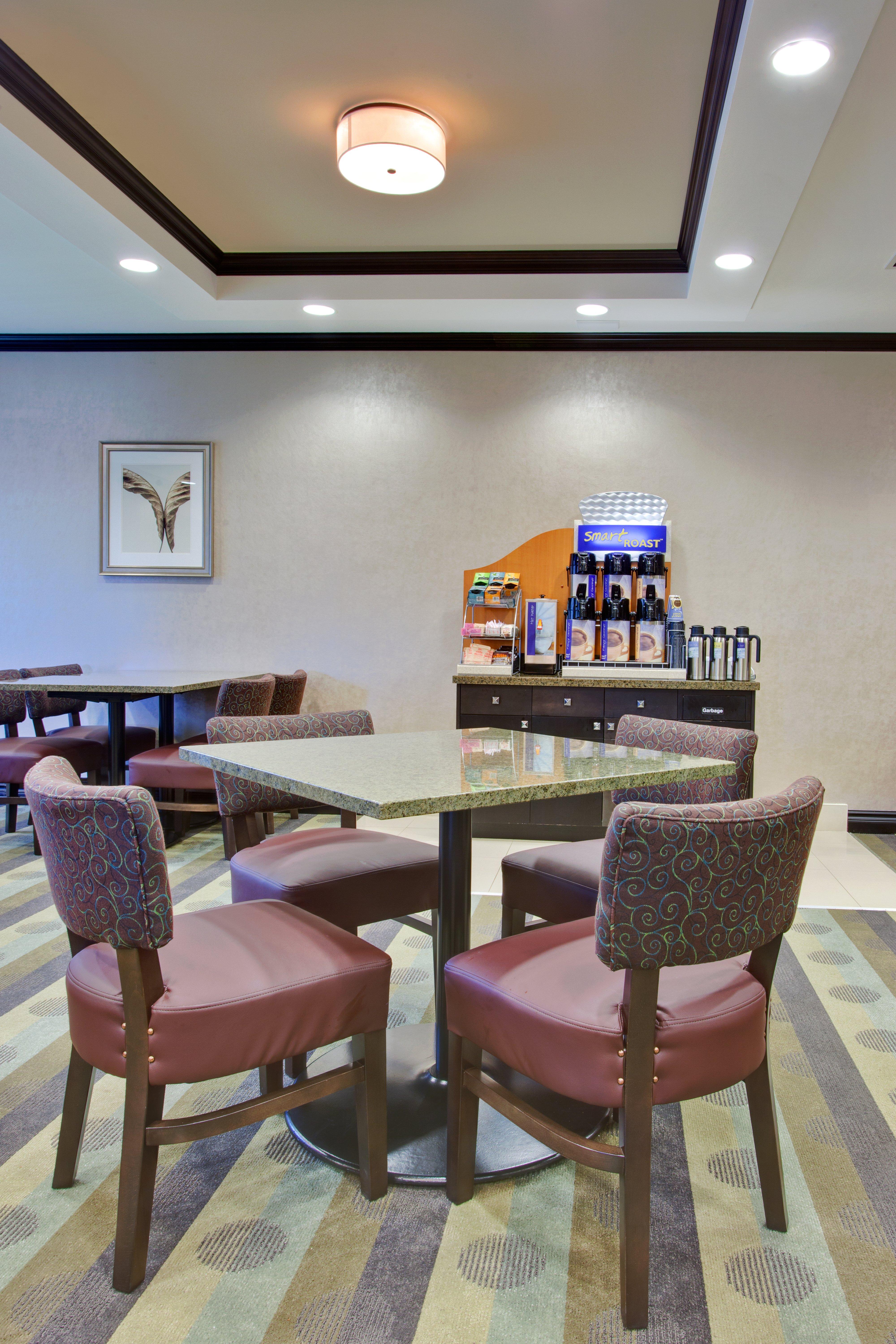 Express & West - Nepean By Ihg Hotel Ottawa