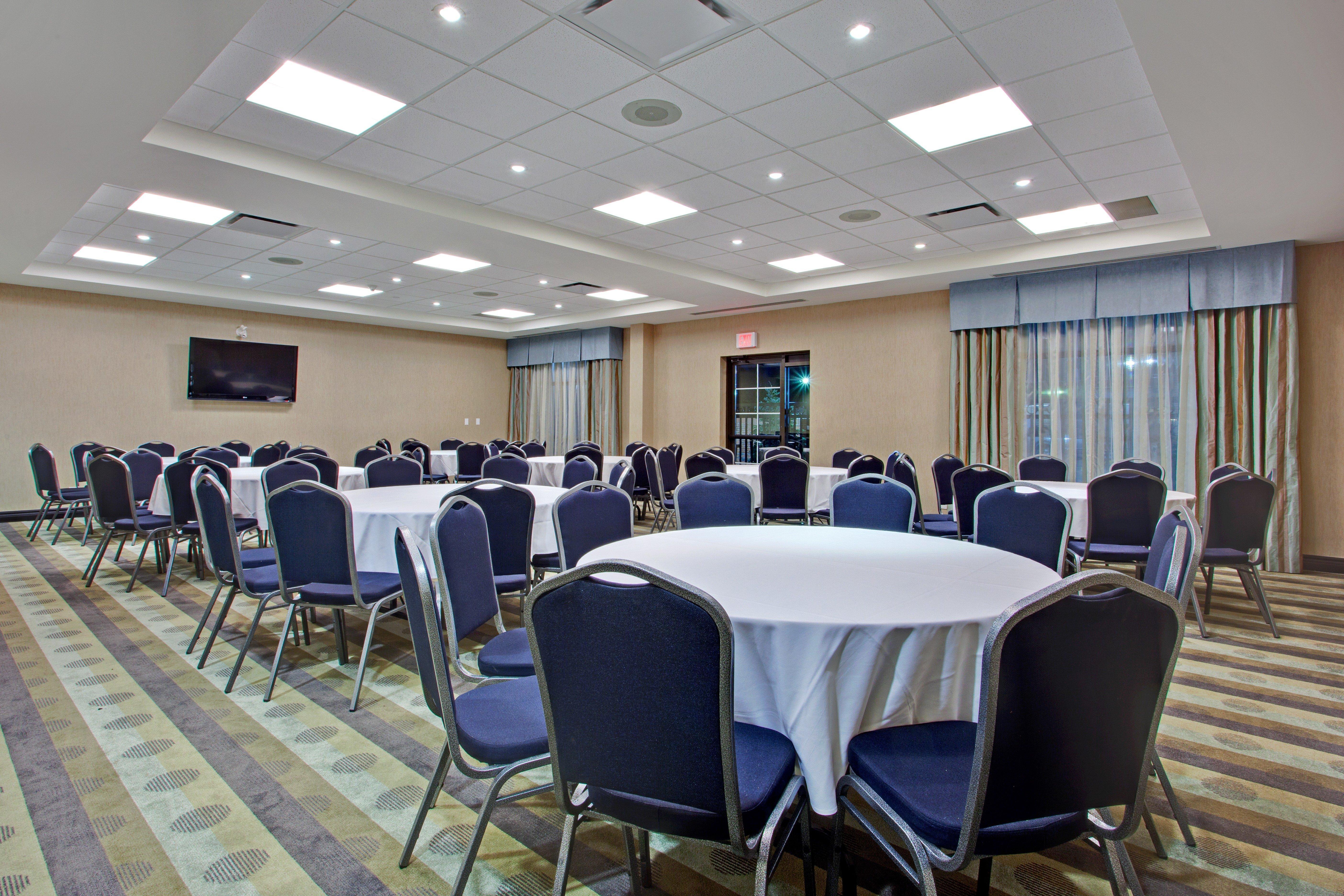 Express & West - Nepean By Ihg Hotel