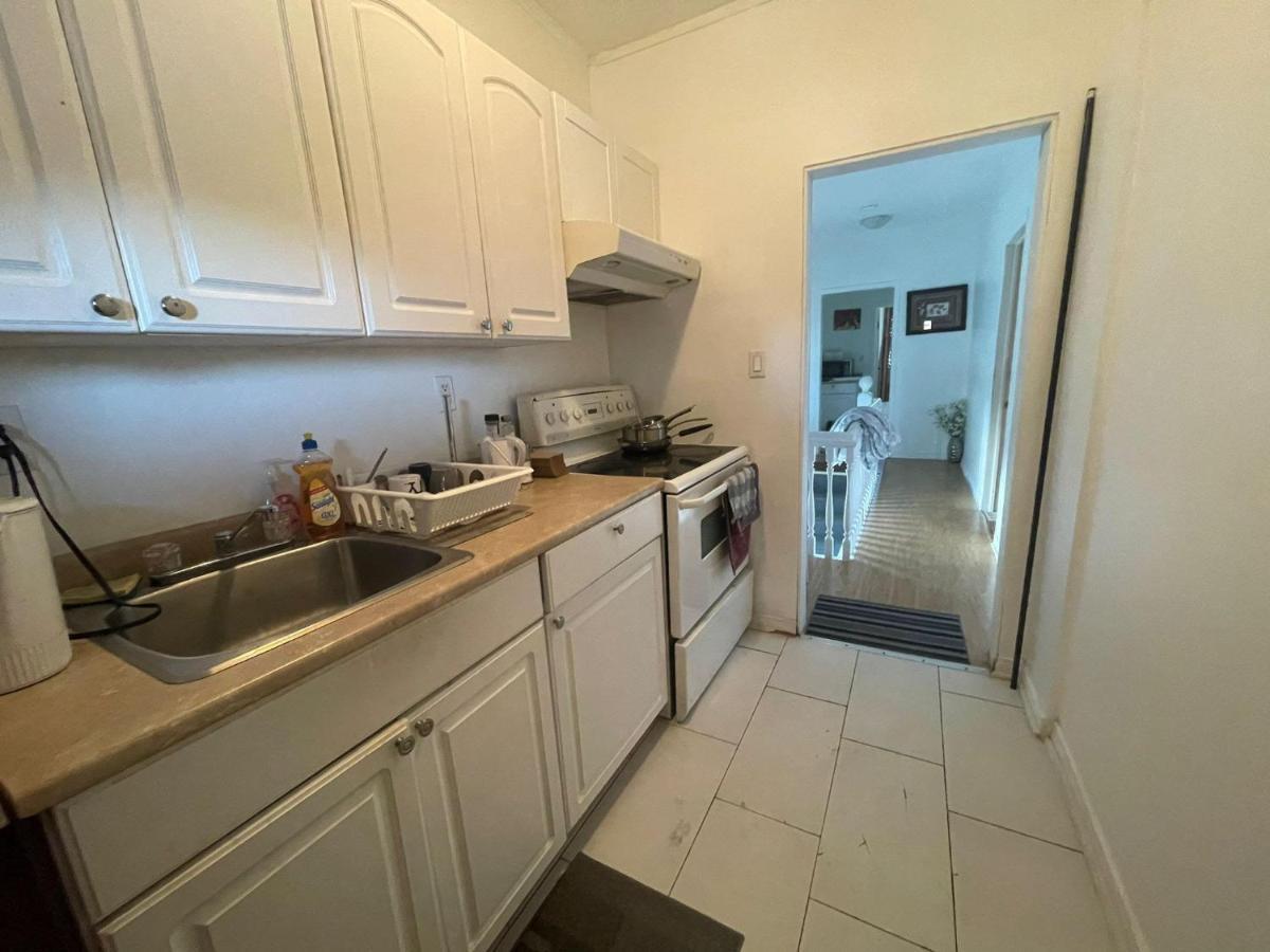 Somerset With Full Kitchen Hotel *