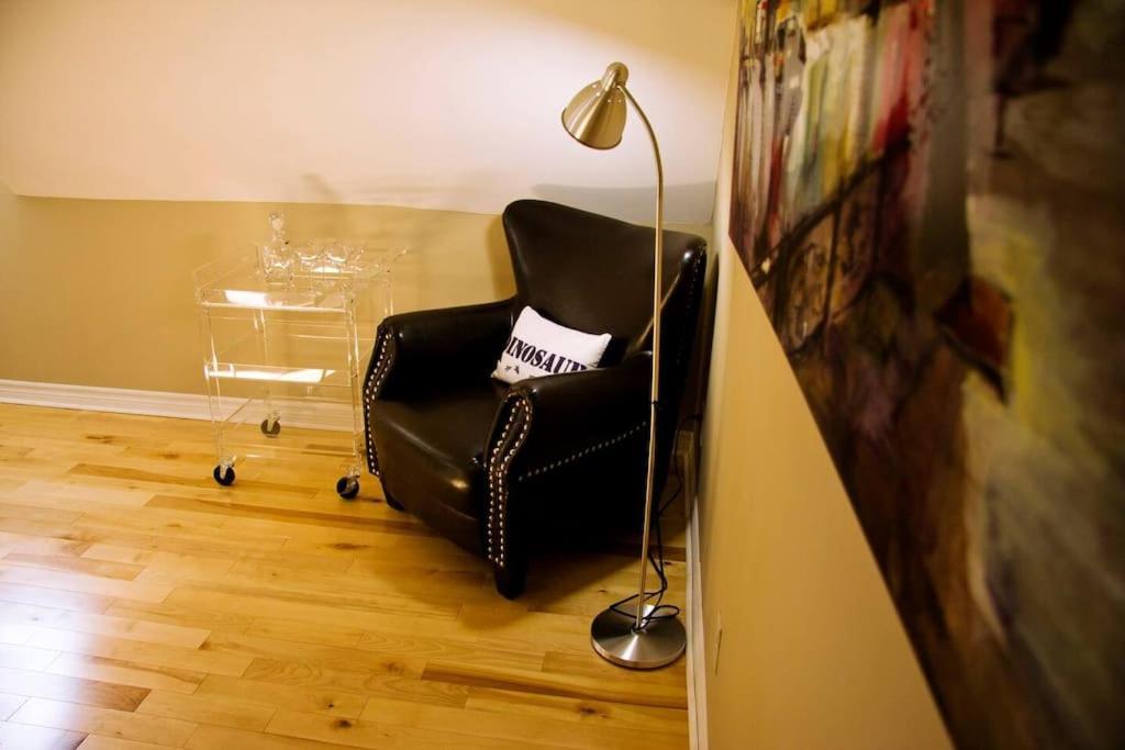 Cozy 4-bedroom Haven For Relaxing Getaways * Ottawa