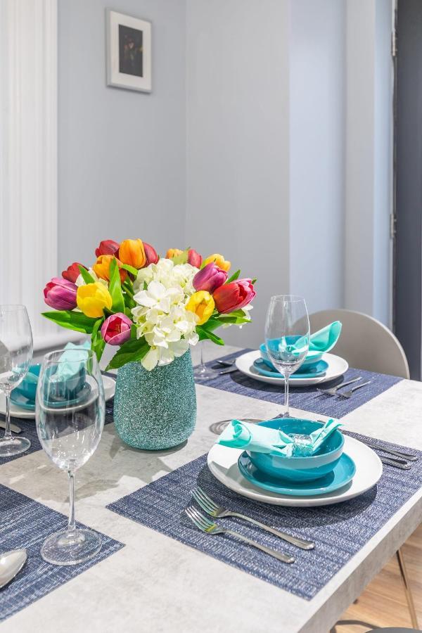 Newly Renovated 1br Units - Near Little Italy Apartment *