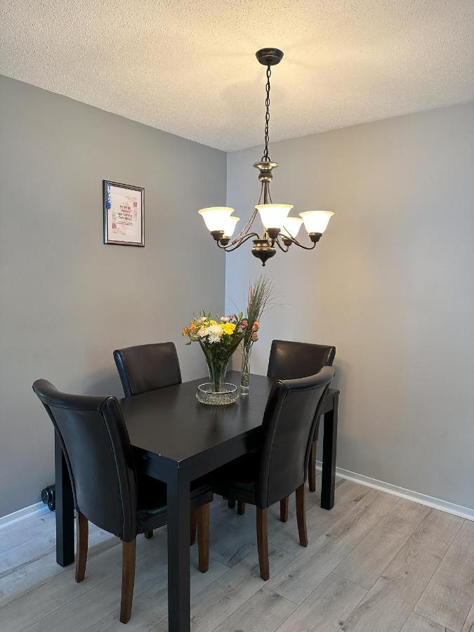 Castlerooms Homestay * Ottawa