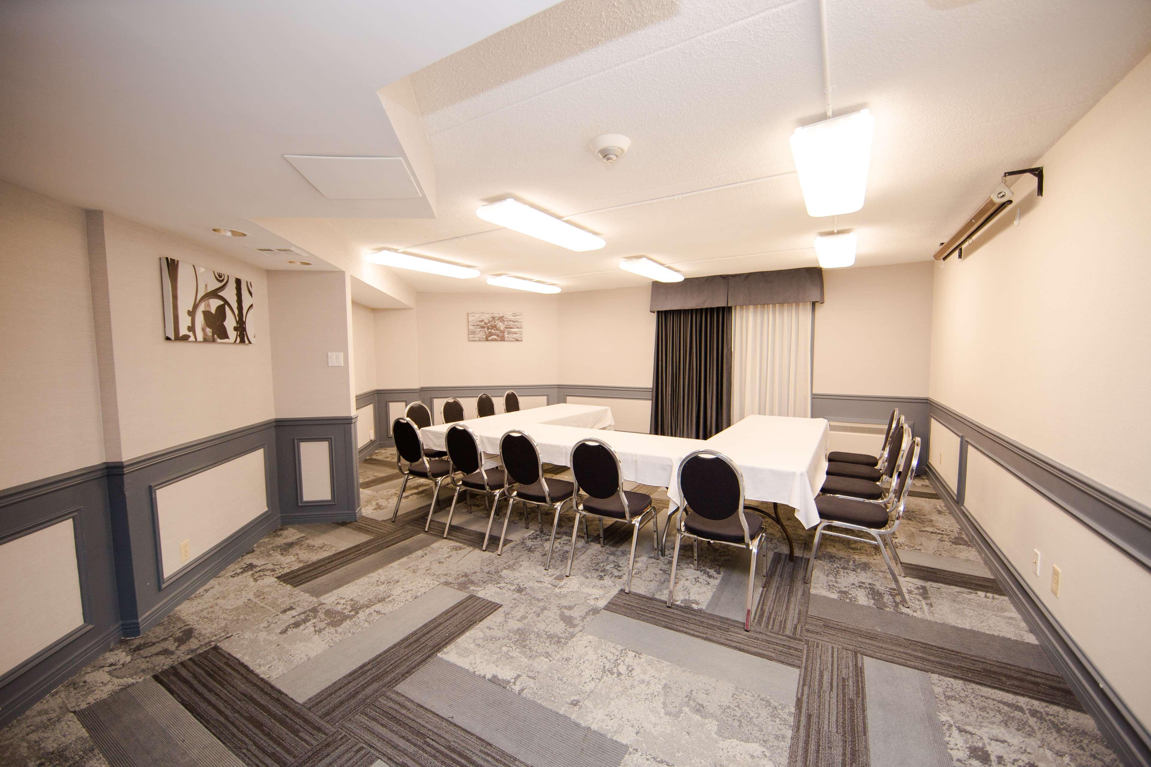 Western Kanata And Conference Centre Hotel Ottawa
