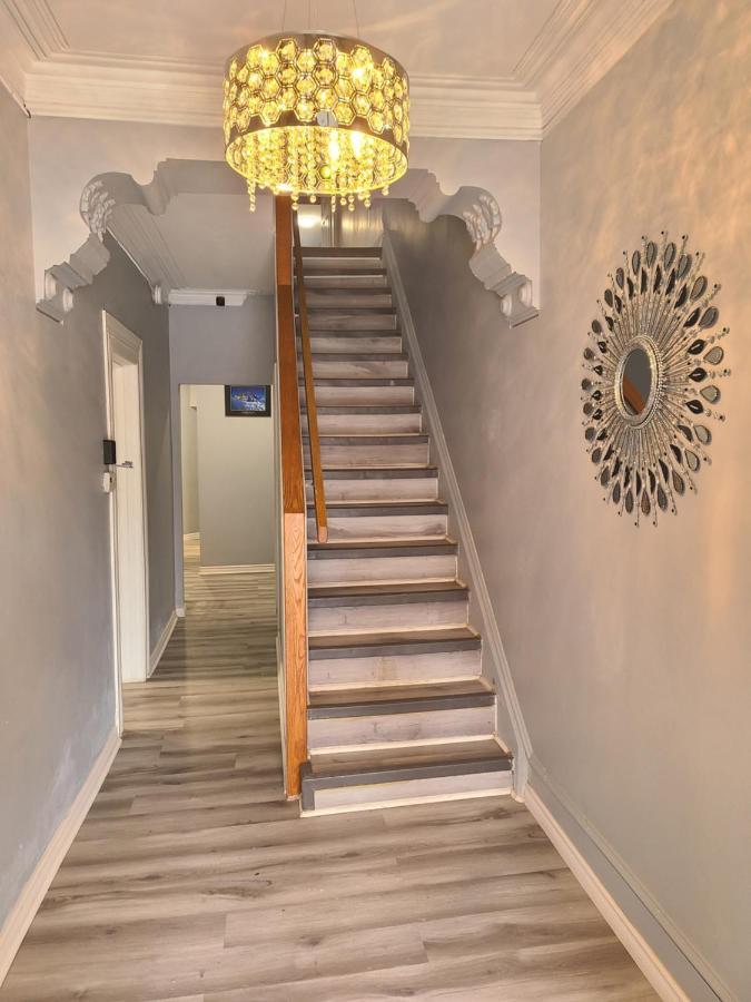 Downtown Spacious Bed & Breakfast Ottawa