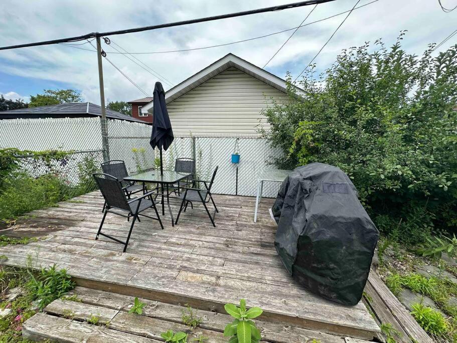 Apartment 3 Bedroom Near Downtown Ottawa