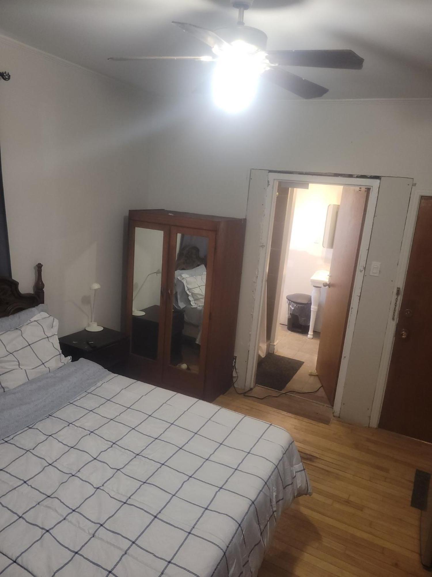 110 Cartier Street Homestay *