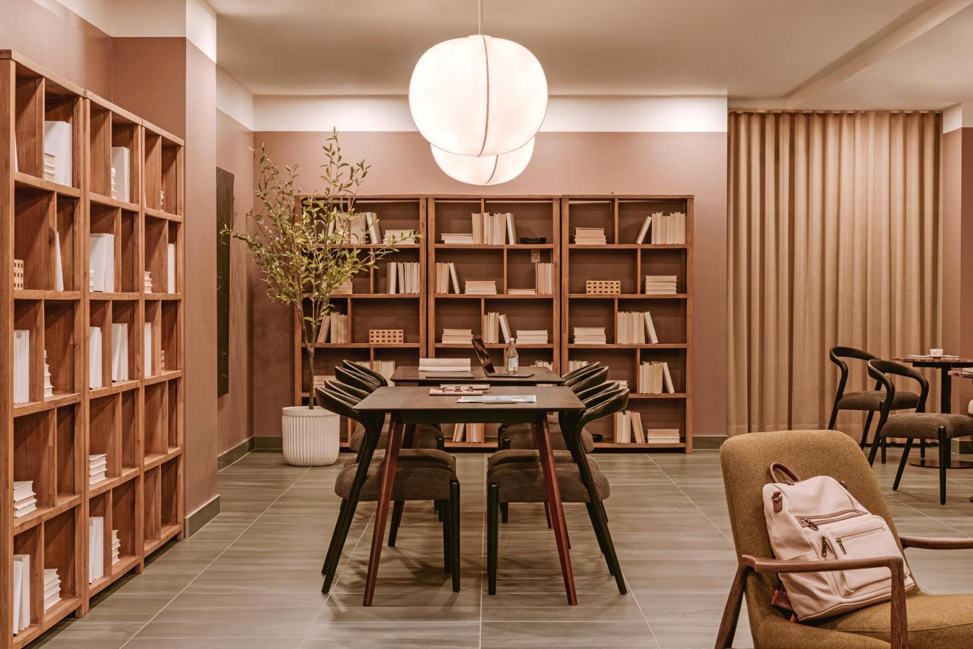 Sonder Arlo Aparthotel *