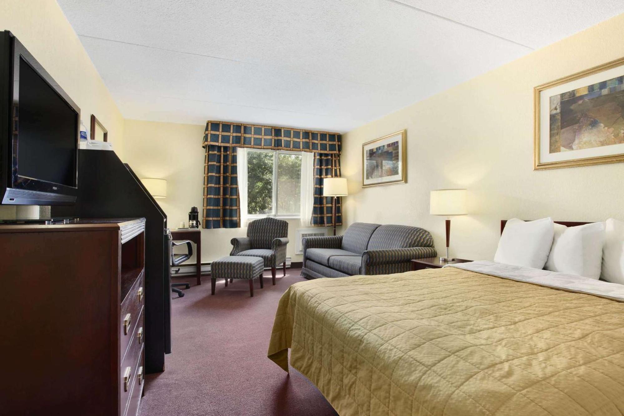 Travelodge By Wyndham East 3* Ottawa