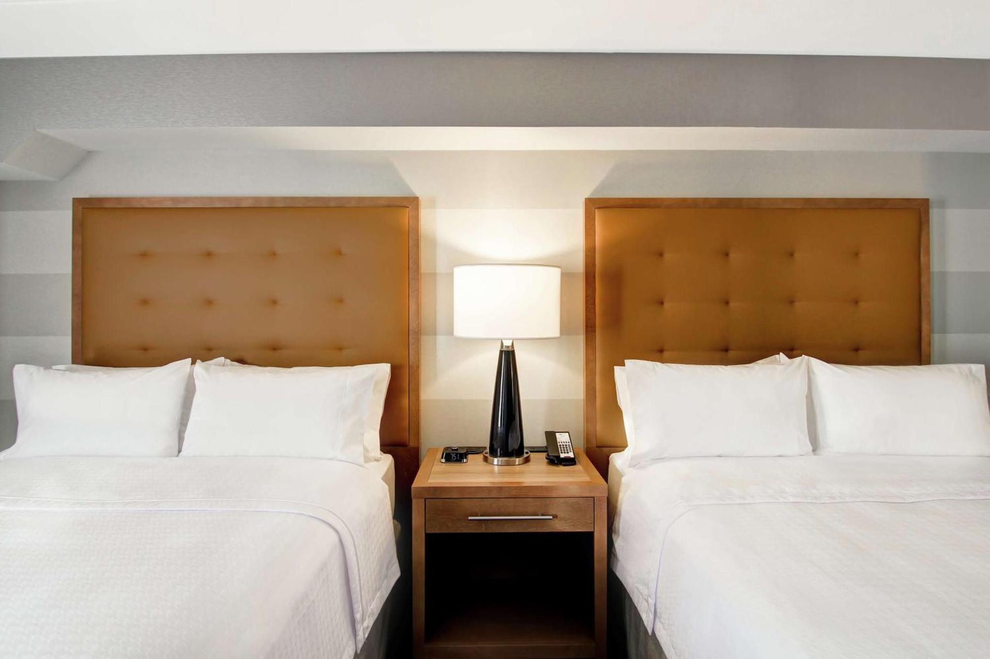 Hotel Homewood By Hilton Kanata