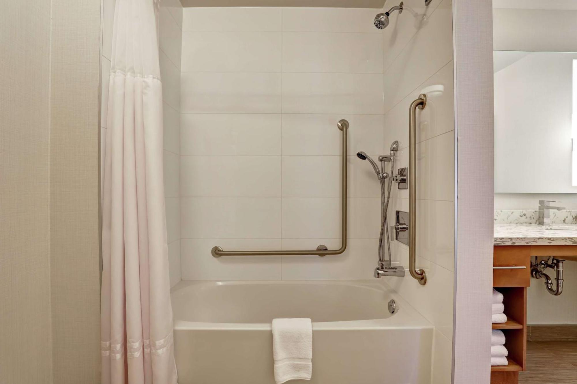 Homewood By Hilton Kanata Hotel
