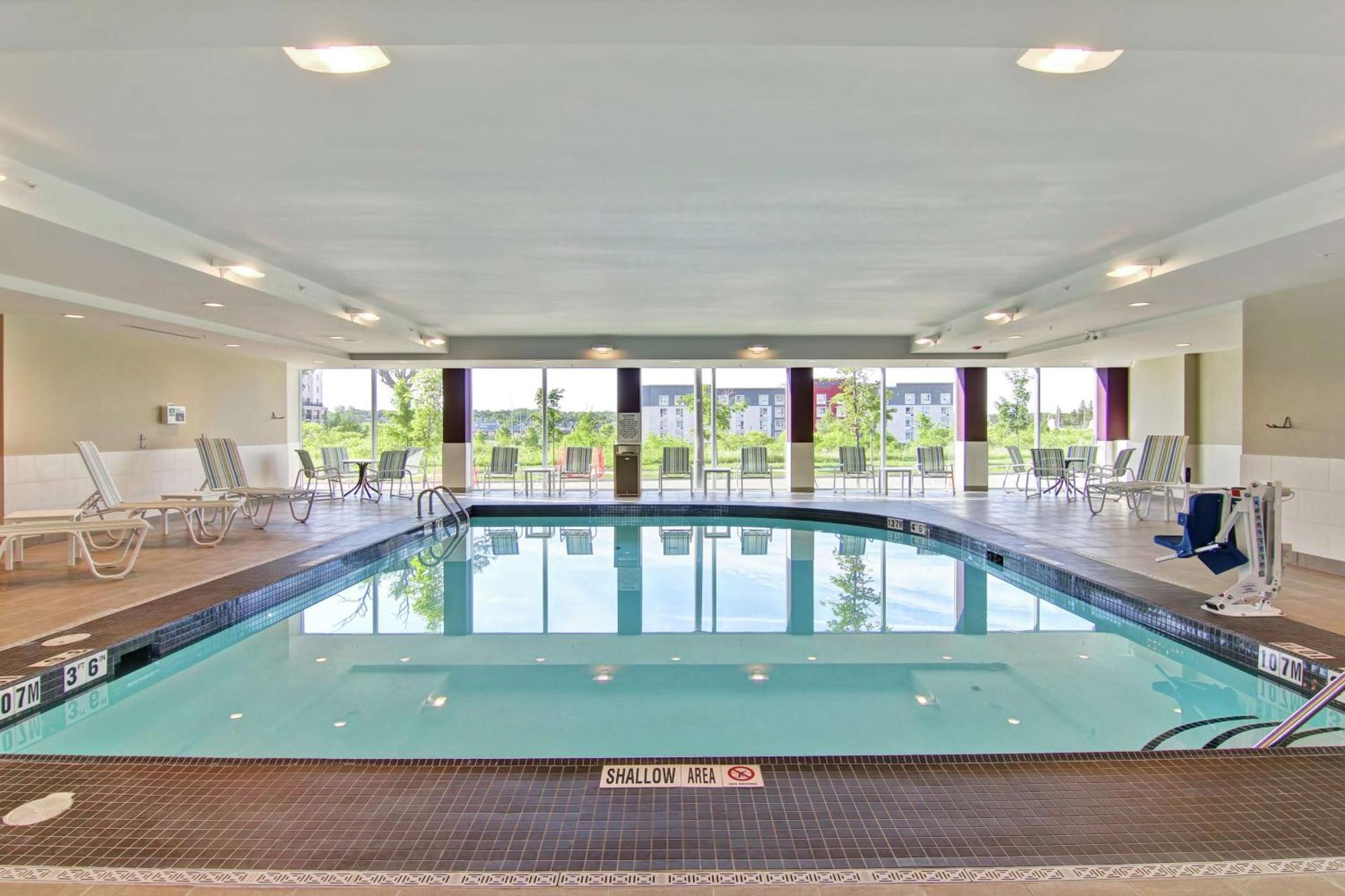 Hotel Homewood By Hilton Kanata 3*