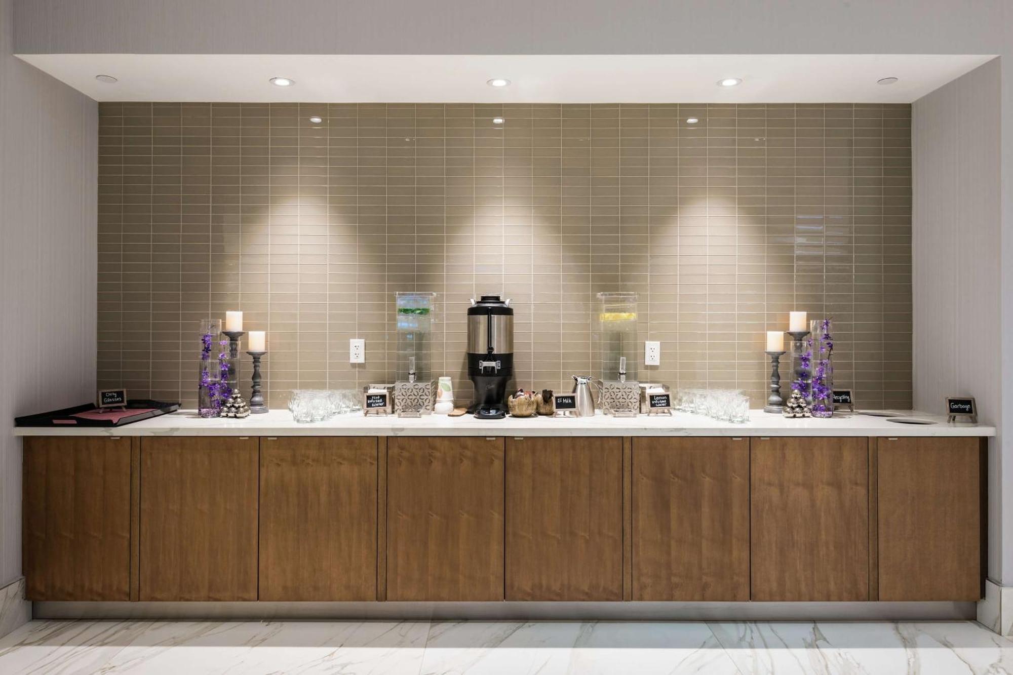 Hotel Homewood By Hilton Downtown 3*
