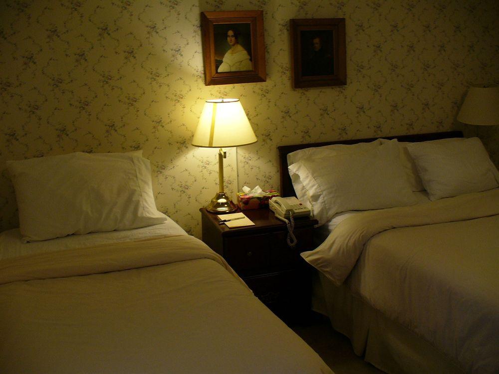 Bed & Breakfast Albert House Ottawa
