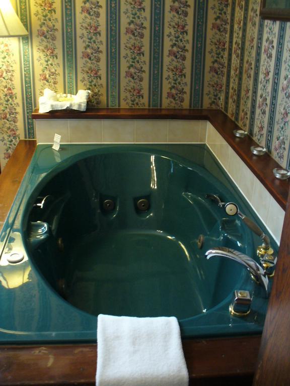 Albert House Bed & Breakfast
