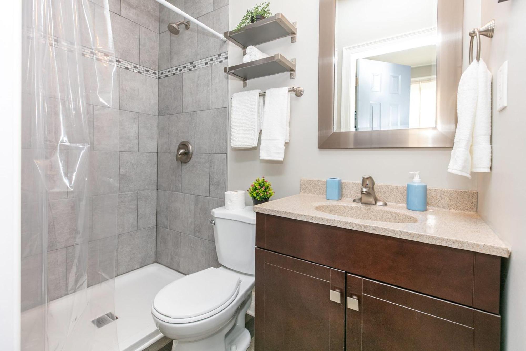 Modern 2br - Close To Byward Market *