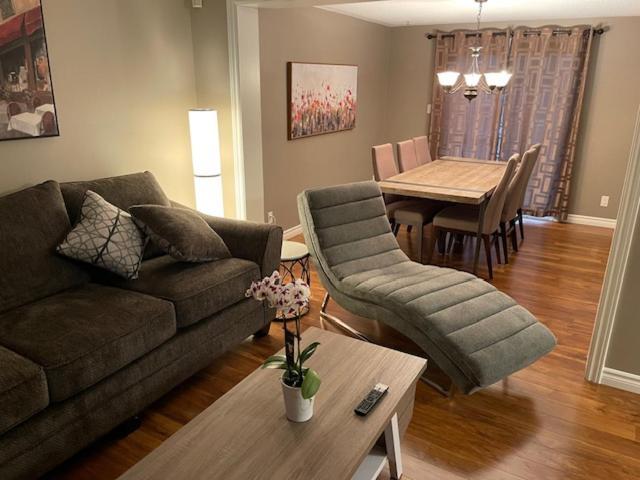 Big Bedroom, 24 *