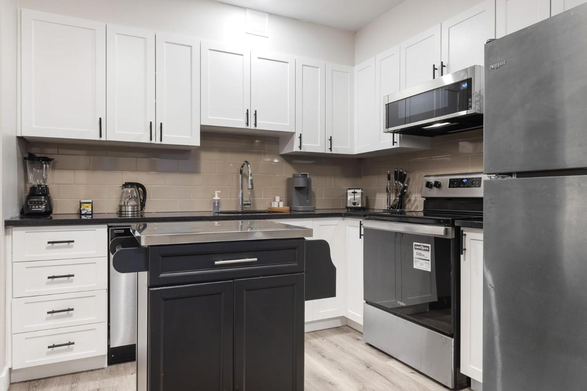 Private In Nepean For Family - 14 Minutes From Downtown *