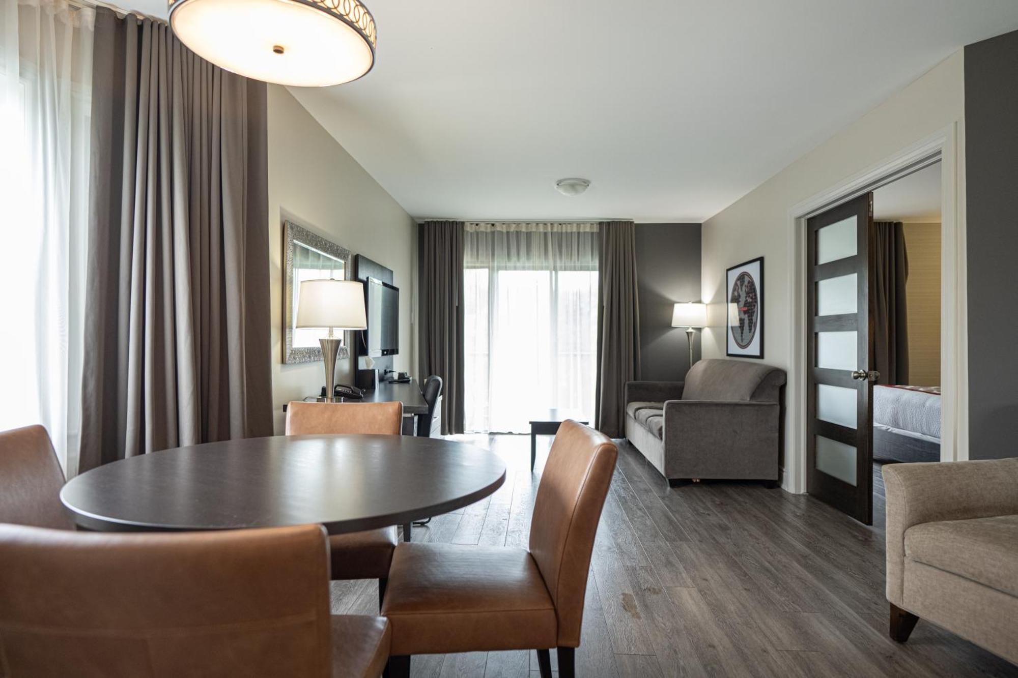 Hotel Ramada By Wyndham On The Rideau